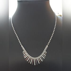 Elegant Silver Necklace with Crystal Accents